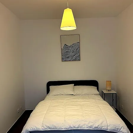 Le M